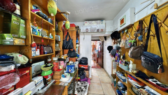 西革新里110号院二手房实景图