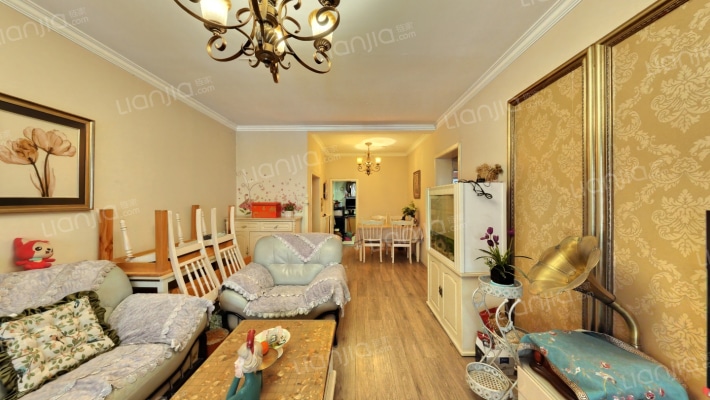 新怡路18号二手房实景图