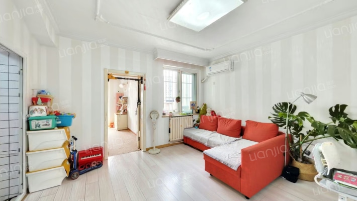 富卓苑二手房实景图