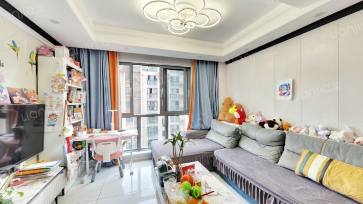 竞发岩湾六十九号二手房实景图