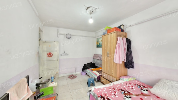 交校路14二手房实景图