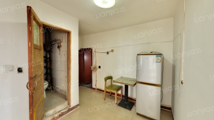 建设中路68号二手房实景图