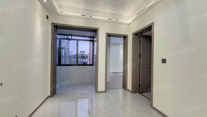 八二新区二手房实景图