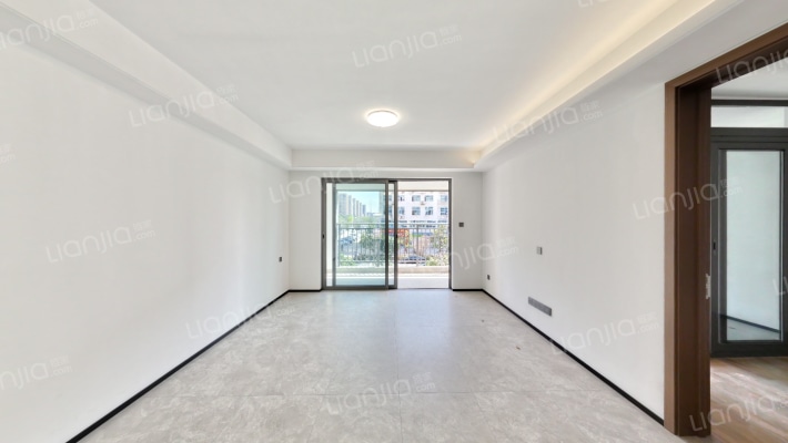 中海寰宇天下三期二手房实景图