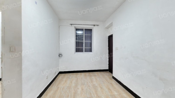 临天路2065号二手房实景图