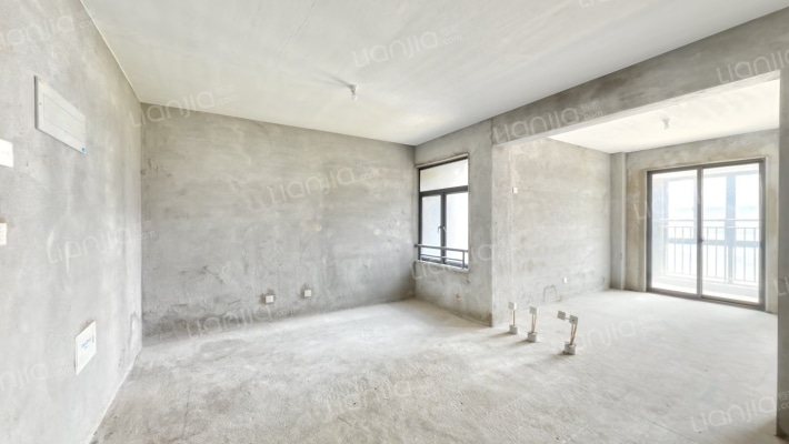 柔远雅苑C区二手房实景图