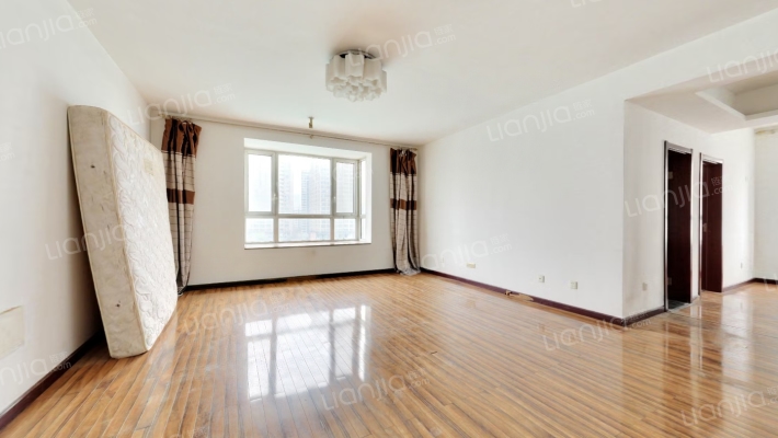 唐延国际中心二手房实景图