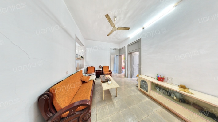 郊区双港鱼目山油库二手房实景图