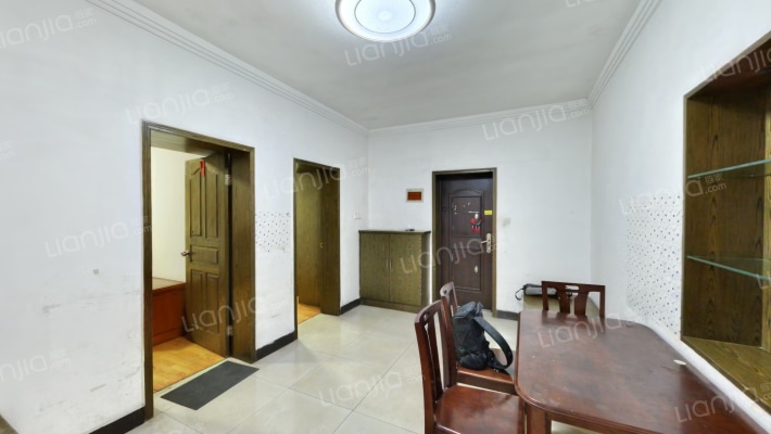 电影公司宿舍二手房实景图