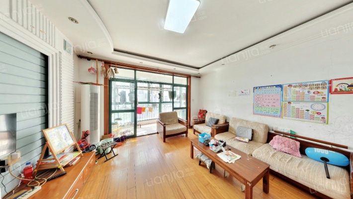 华尔兹花苑二手房实景图