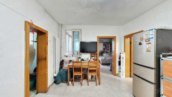 乔建里二手房实景图