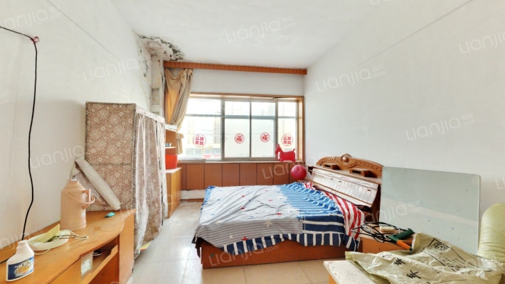 北方汽配二手房实景图