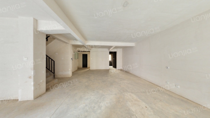 锦艺天章二手房实景图