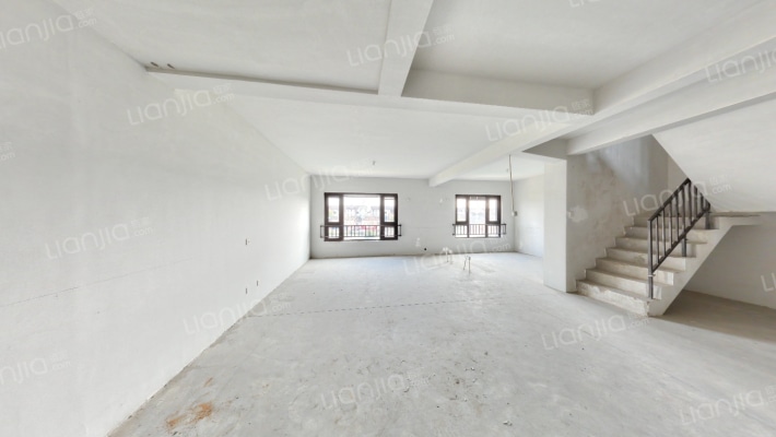 锦艺天章二手房实景图