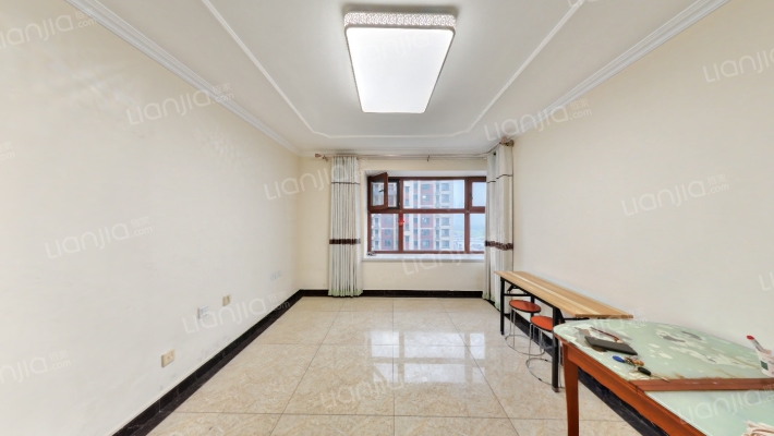 梦世界华园二手房实景图