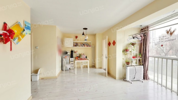 跃城二手房实景图