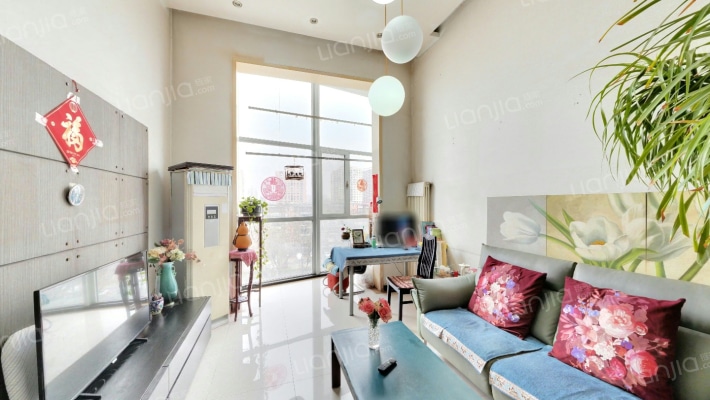 跃城二手房实景图