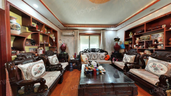 华龙路1669号二手房实景图