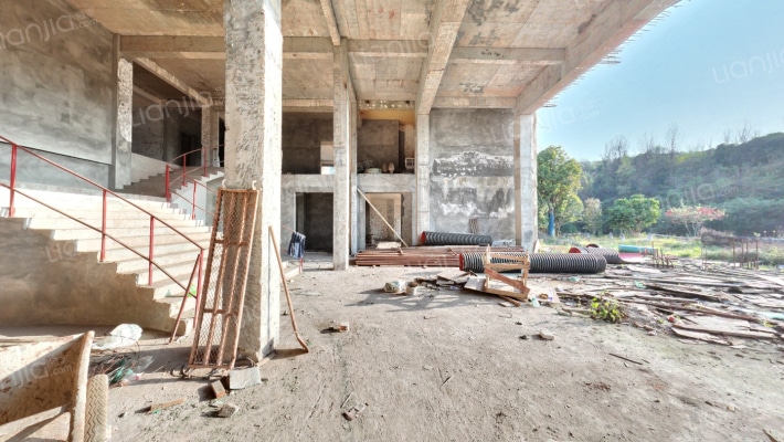 融创凡尔赛花园二手房实景图