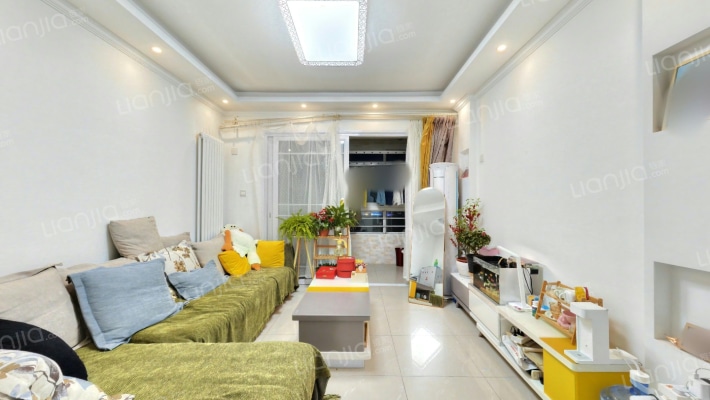 彩俸北区二手房实景图