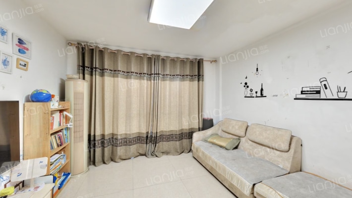 国屿新小区二手房实景图