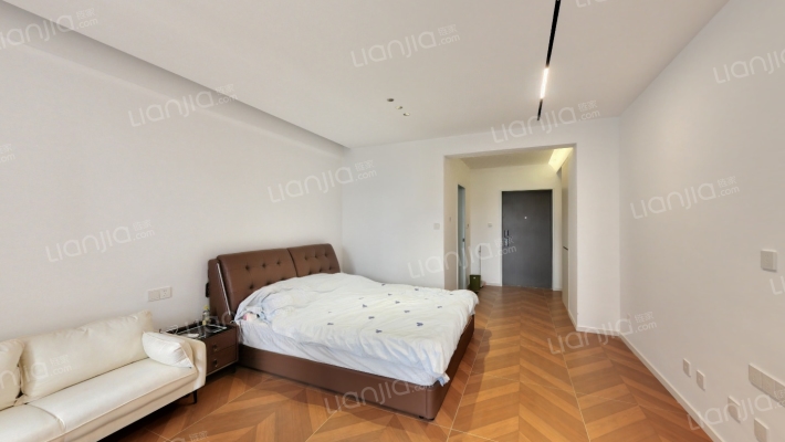 恒志云仰二手房实景图