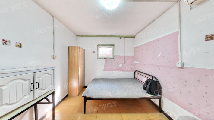 青碳局胡同二手房实景图