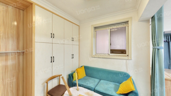 银太家园二手房实景图