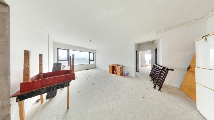 台诚塔山府二手房实景图