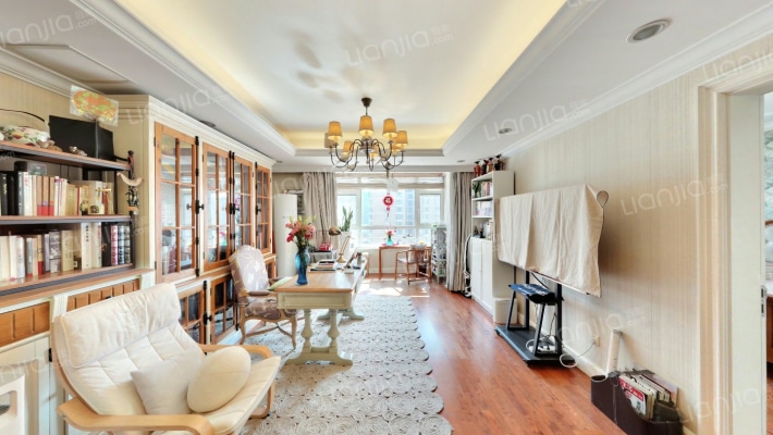 乐成国际二手房实景图