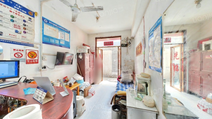 东七路83号二手房实景图
