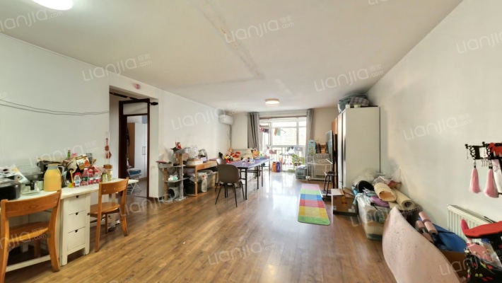 雪芳园二手房实景图