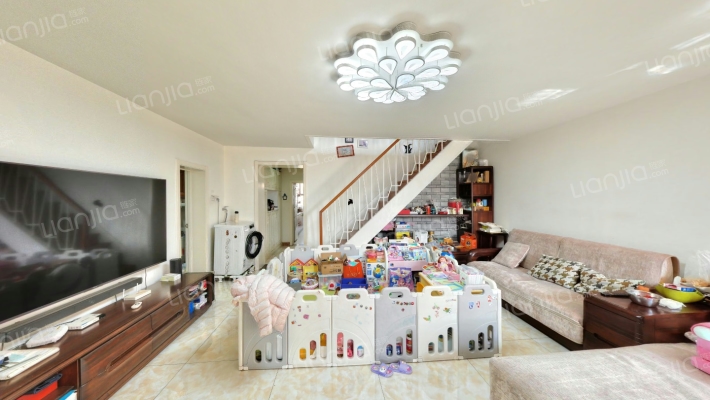 西革新里108号院二手房实景图