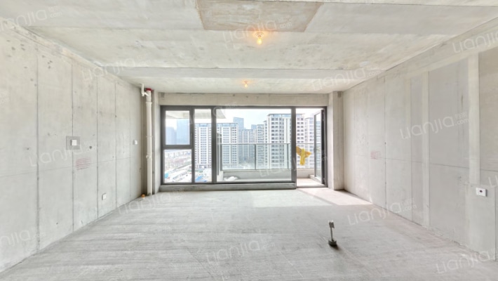 龙翔奥城云樾二手房实景图