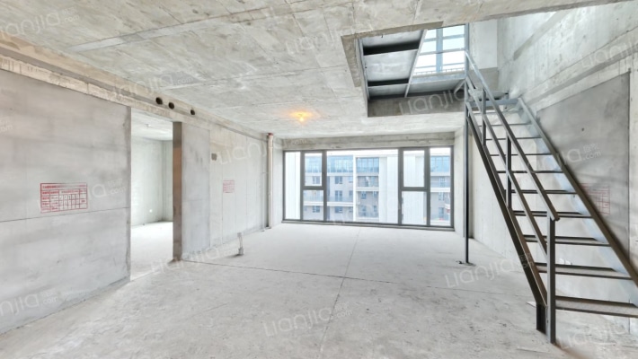 龙翔奥城云玺二手房实景图