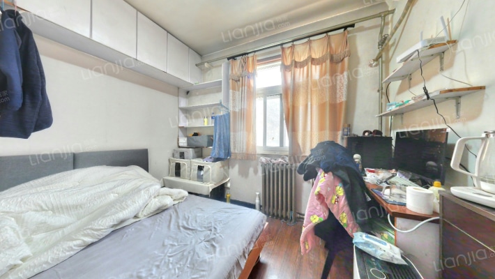 三间房南里4号院二手房实景图