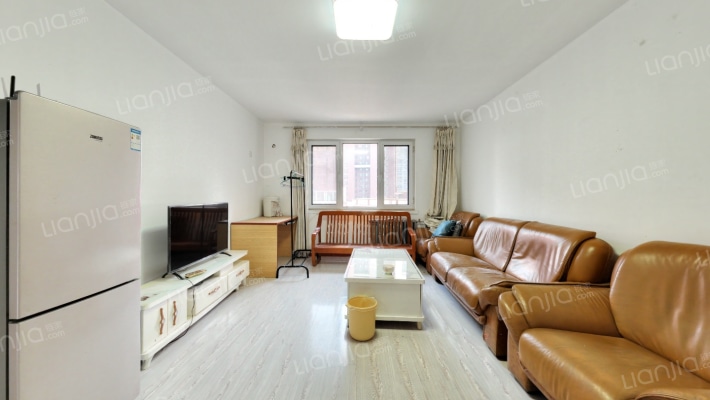 小街之春二手房实景图