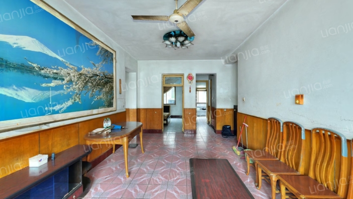 红石一街23号二手房实景图