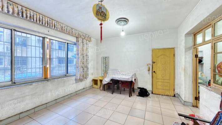 江西省化工学校住宅小区二手房实景图