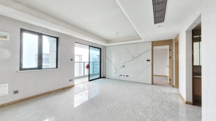 成都城投春江蘭庭二手房实景图