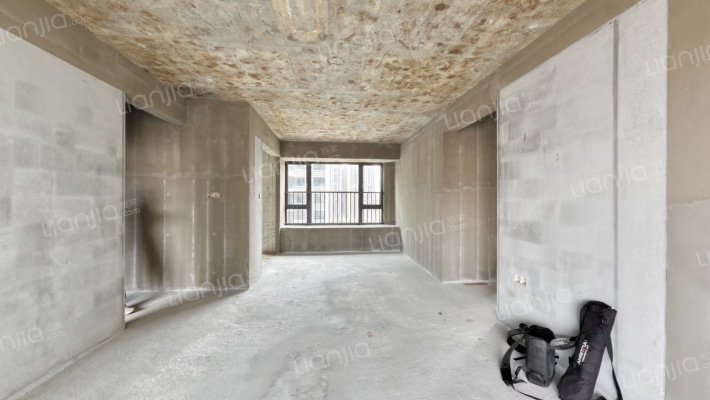 宝瑞花园二手房实景图