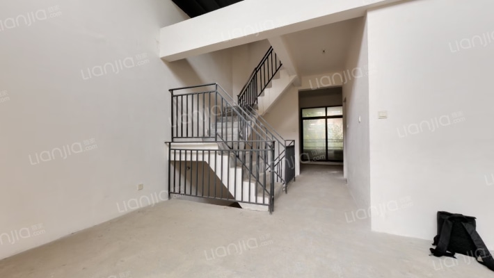 青云阶二手房实景图