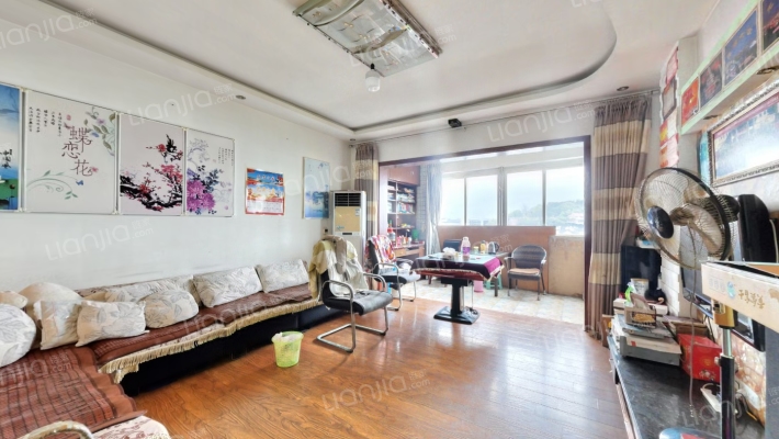 名人港湾二期二手房实景图