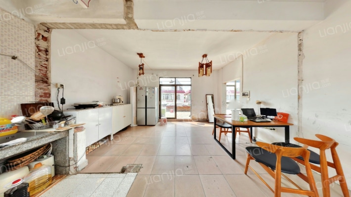 玉龙园A区二手房实景图