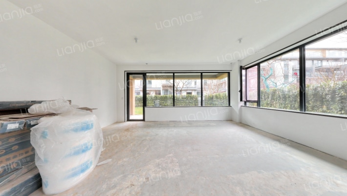 保利鹊华赋二手房实景图