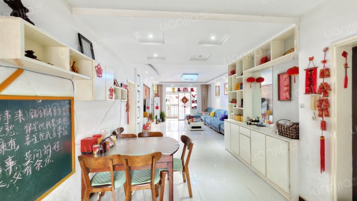 东方领域二手房实景图