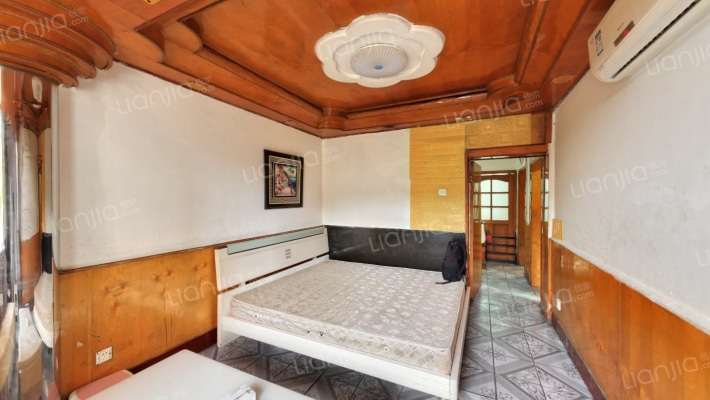 汽配公寓二手房实景图