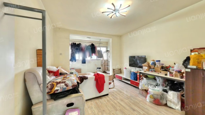 高攀路36号二手房实景图