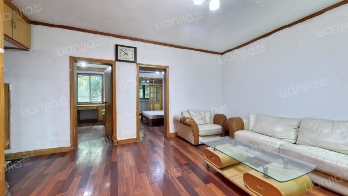 四美新村二手房实景图