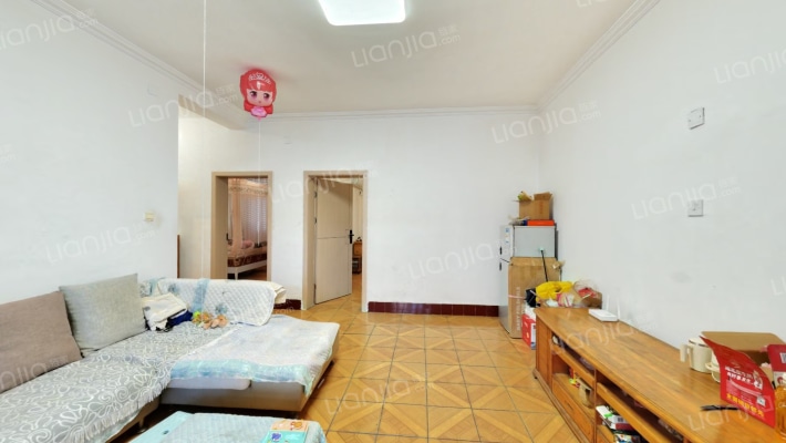 浦兴街161号二手房实景图